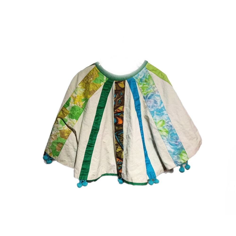 Queens Quarter Women's Poncho One Size